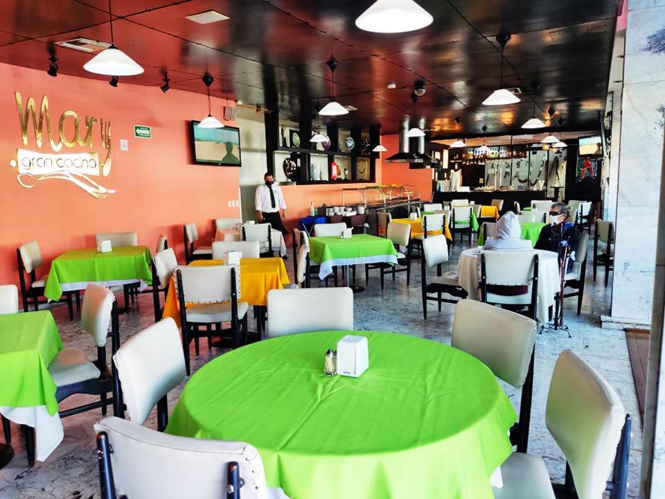 Hotel Mary Celaya Celaya  Ngoại thất bức ảnh