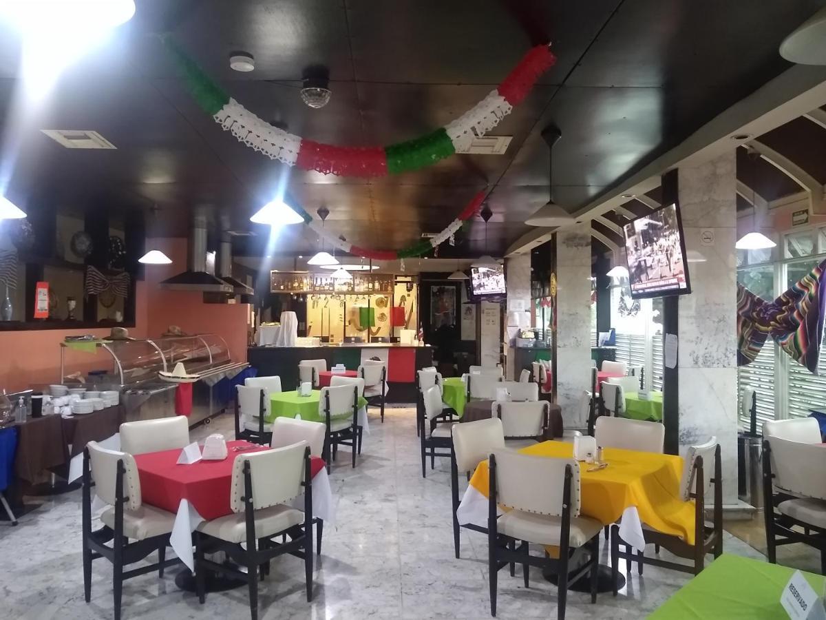Hotel Mary Celaya Celaya  Ngoại thất bức ảnh