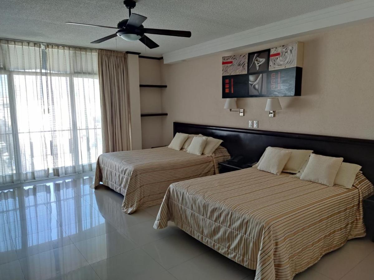 Hotel Mary Celaya Celaya  Ngoại thất bức ảnh